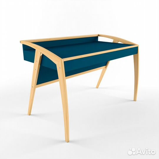 Письменный стол из массива