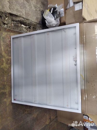 Светильник потолочный Армстронг диодный Б/У