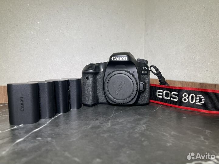 Зеркальный фотоаппарат canon 80d