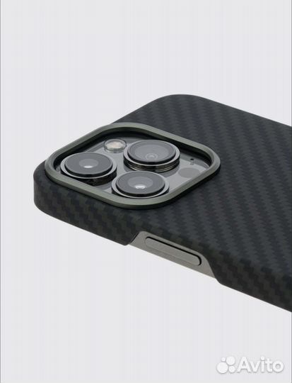 Карбоновый чехол Diss