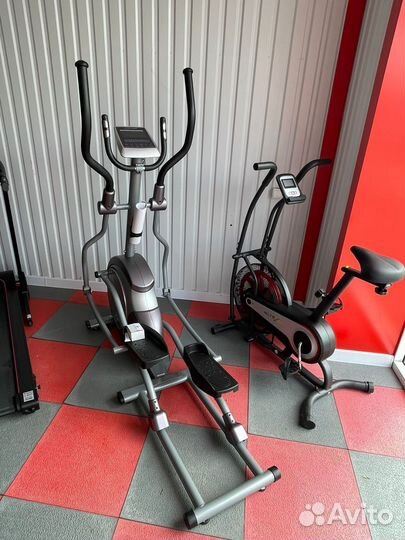 Эллиптический тренажер