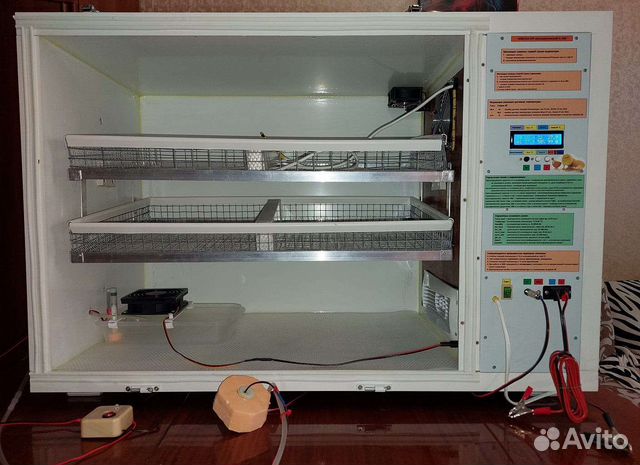 Инкубатор для яиц автоматический