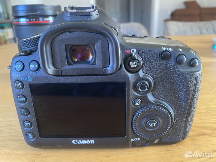 Зеркальный фотоаппарат canon 5d mark 3