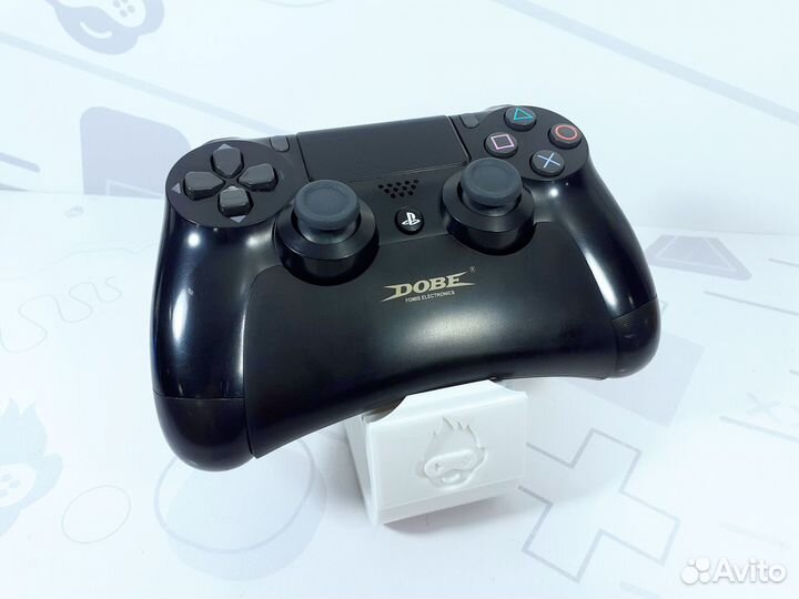 Дополнительный аккумулятор для Dualshock 4 новый