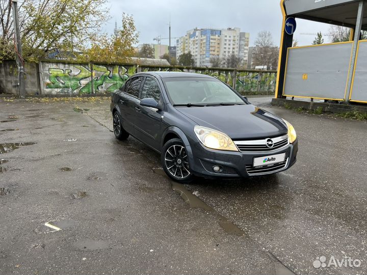 Opel Astra 1.6 МТ, 2008, 207 000 км