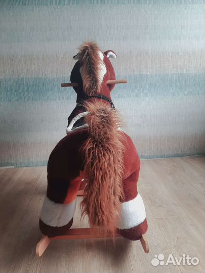 Детская качалка лошадь
