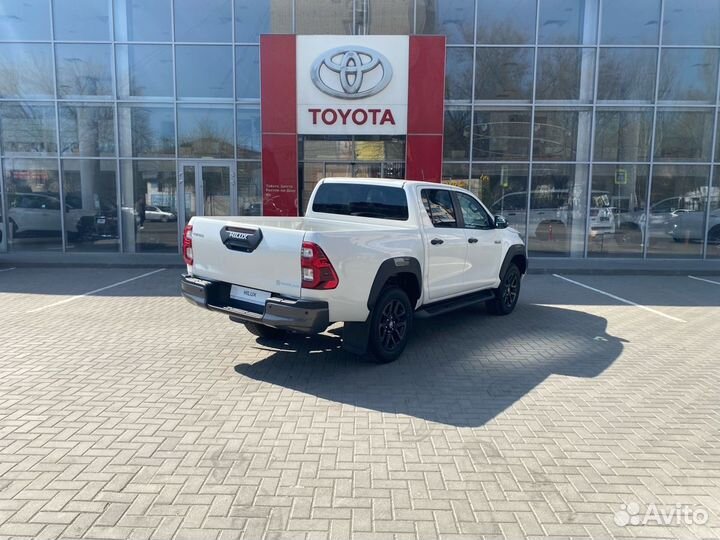 Toyota Hilux 2.8 AT, 2022