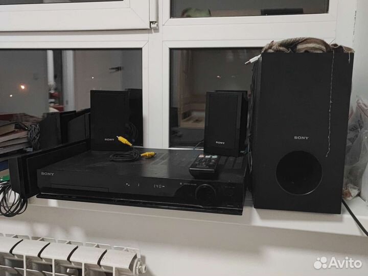 Домашний кинотеатр Sony hbd-tz210