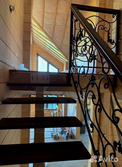 Лестничиный металлокаркас