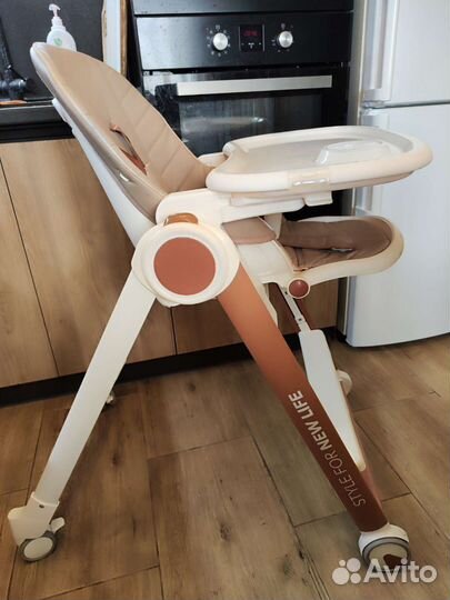 Стульчик для кормления happy baby