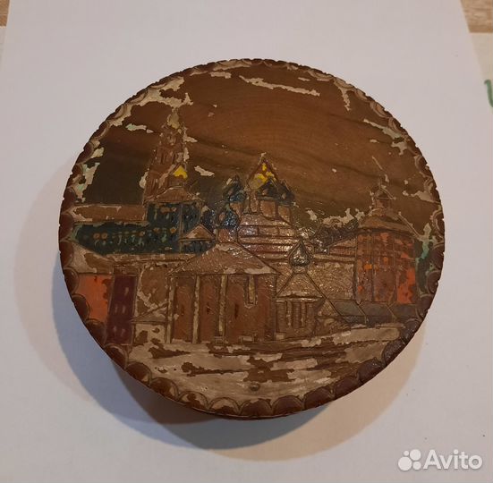 Шкатулка резная старинная