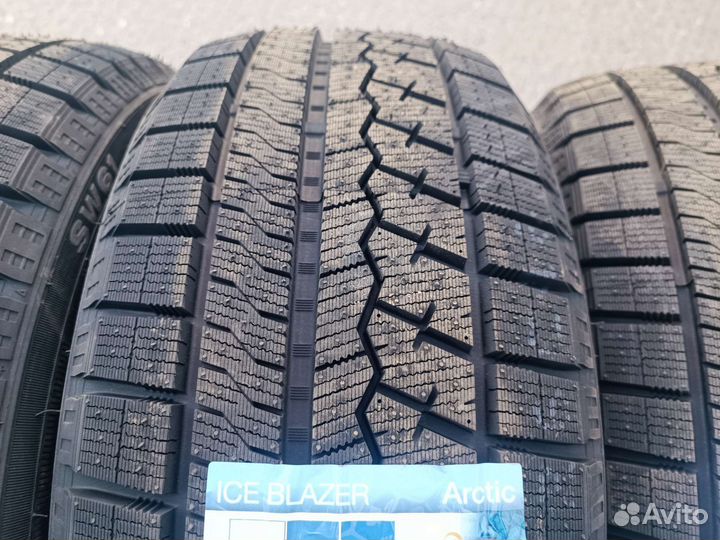 Sailun Ice Blazer Arctic 215/55 R16
