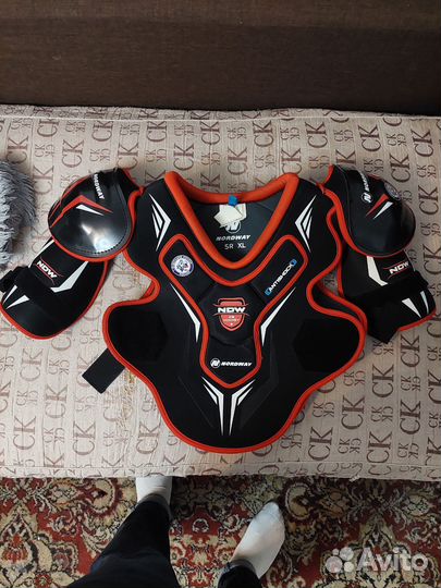 Нагрудник хоккейный взрослый xl