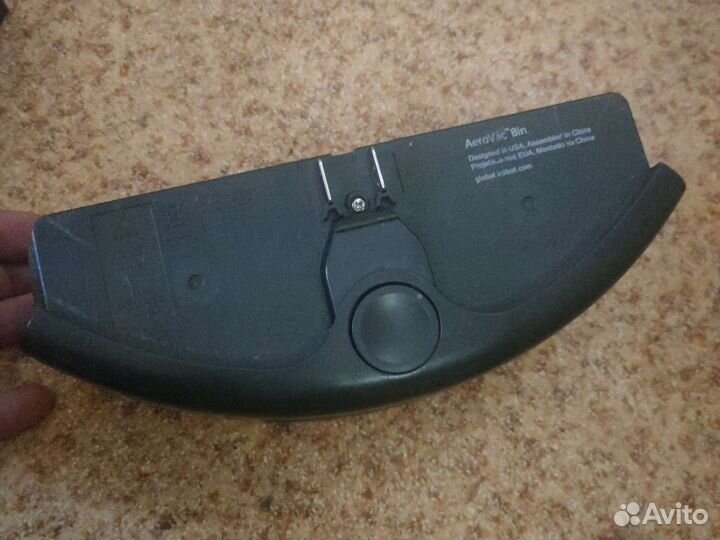 Пылесборник в сборе. Разные есть. Мотор в отл с