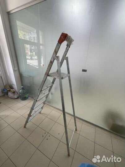 Лестница стремянка аренда