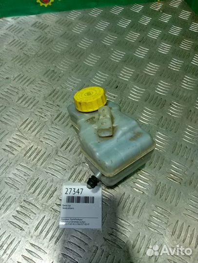 Бачок гур Skoda Oktavia