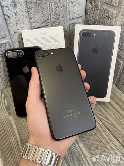 Телефон iPhone 7 Plus Black
