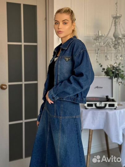 Джинсовый костюм с юбкой женский Prada