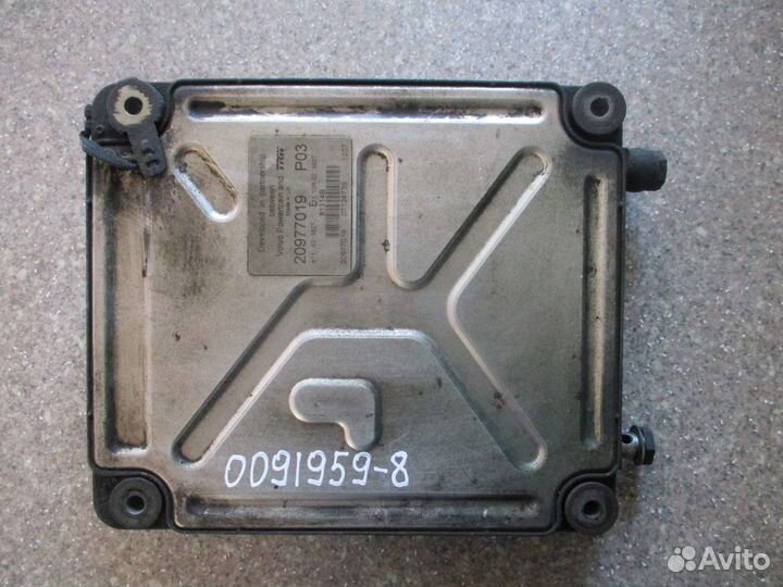 Блок управления двигателем EDC Volvo 20977019