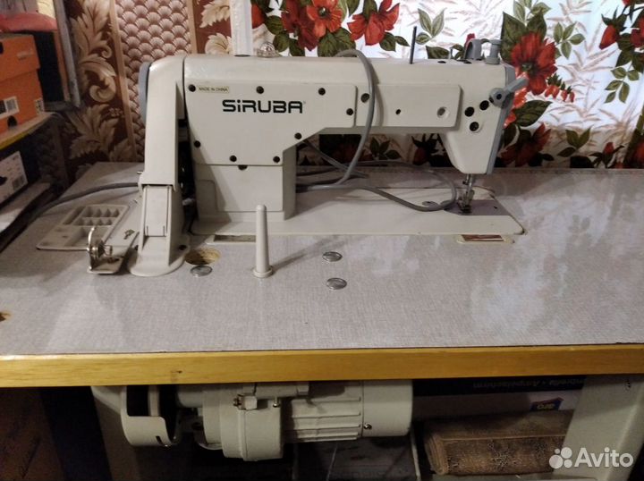 Швейная машина Siruba
