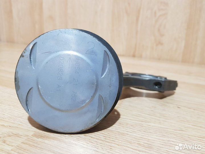 Поршень с шатуном Jaguar X-Type X400 AJ30 2003