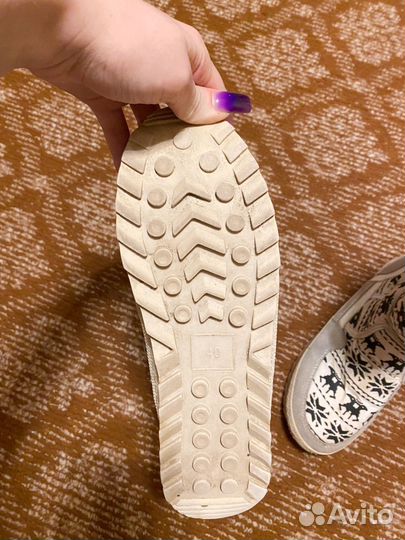 Дутики женские зимние