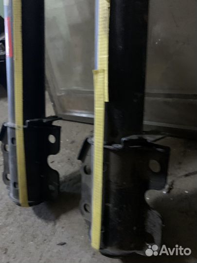 Амортизаторы передние спринтер, LT