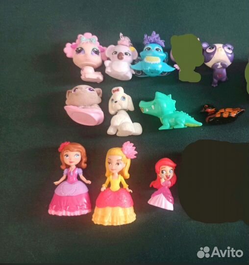 Фигурки и киндеры