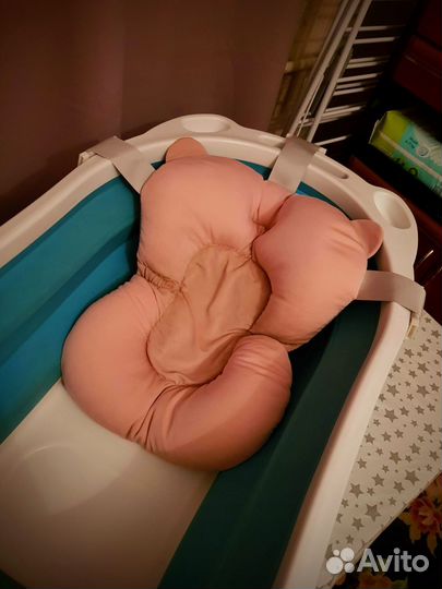 Детская ванночка для купания с матрасиком