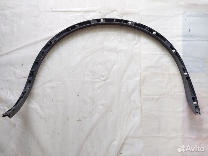 Накладка колёсной арки Touareg задняя левая