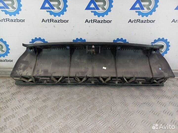 Обшивка задней панели Renault Megane 2 1.4 K4JD730