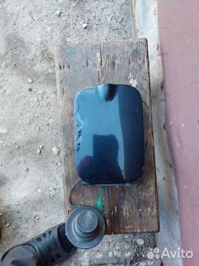 Лючок бензобака Лада Приора