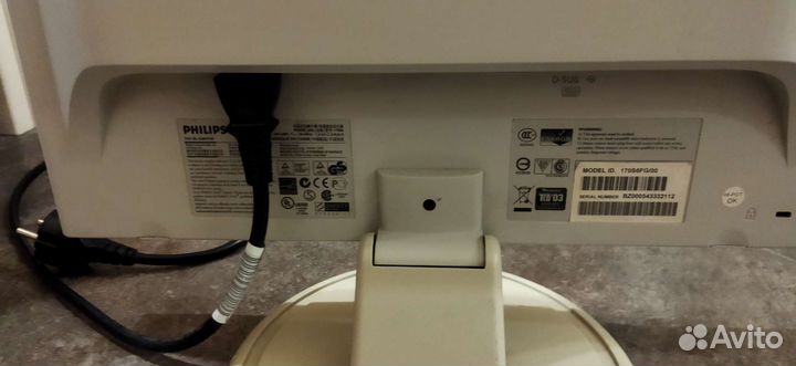 Монитор Philips с колонками microlab