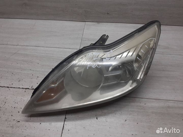 Фара левая Ford Focus 2