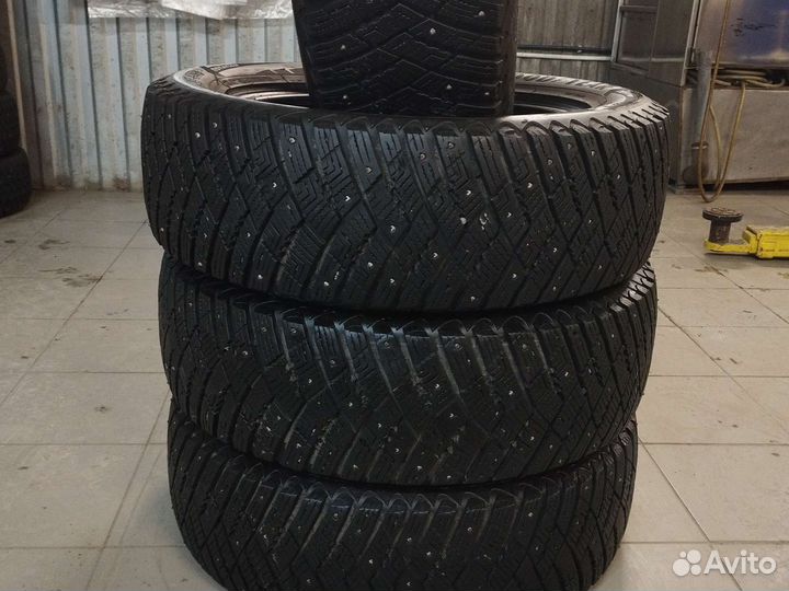 Goodyear UltraGrip Ice Arctic SUV 225/60 R18 104T