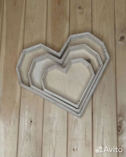 Набор деревянных боксов в виде сердец