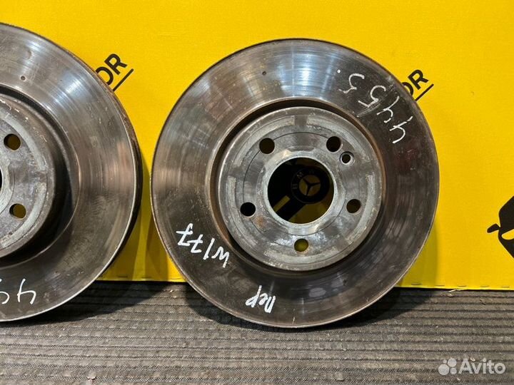 Диск тормозной передний Mercedes Benz A200 W177