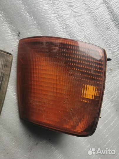 Поворотники Volkswagen Passat B3