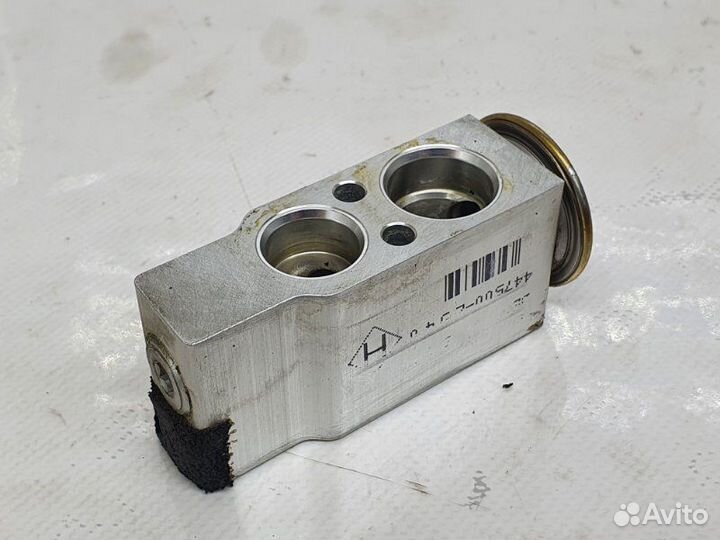 Клапан кондиционера Scion Xa 1.5 2005