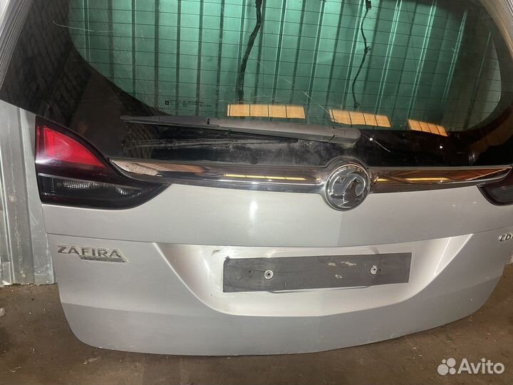 Крышка багажника opel zafira c