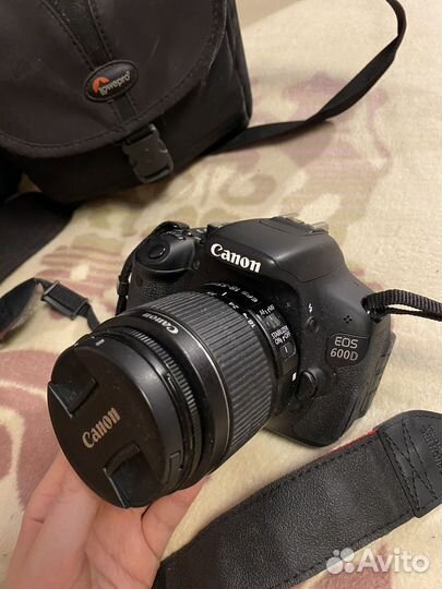 Зеркальный фотоаппарат canon 600d