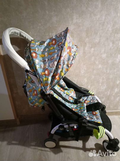 Прогулочная коляска yoya