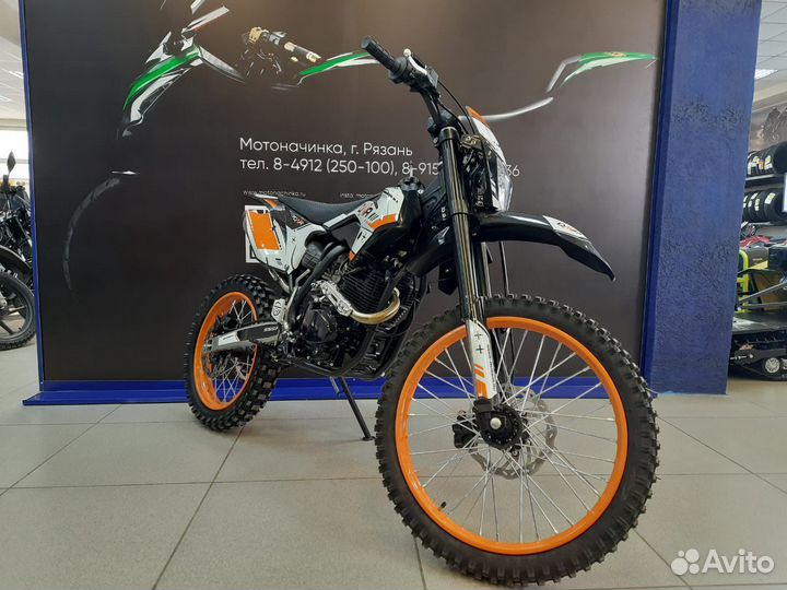 Мотоцикл Sssr DNA 300