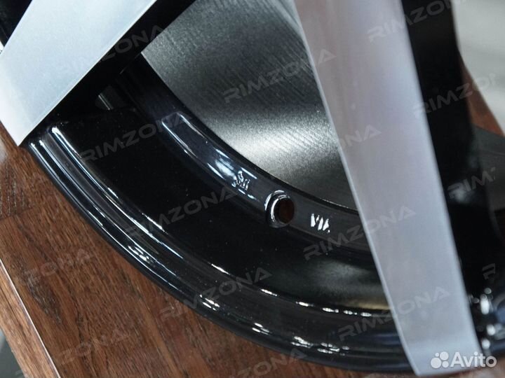 Литые диски Vossen R18 на Toyota. Арт2017
