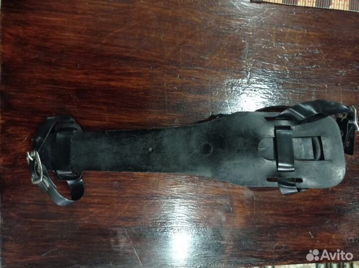 Нож универсальный с креплением