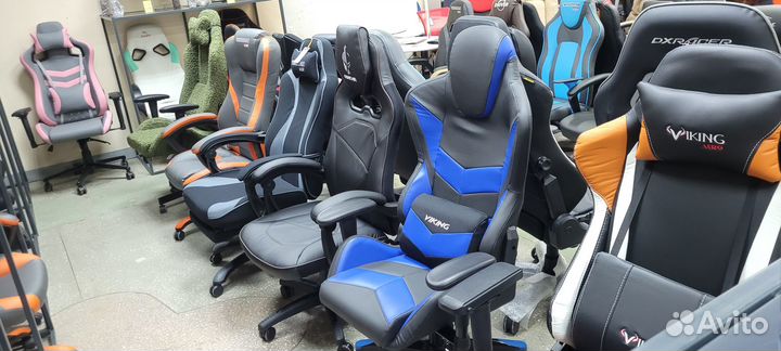 Игровое компьютерное кресло