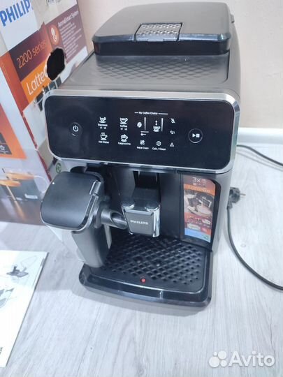 Кофемашина Philips EP2030/10 Series 2200 LatteGo