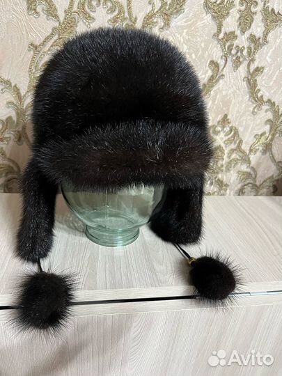 Головные уборы женские зимние