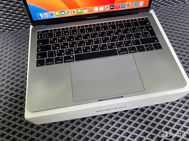 Apple MacBook Pro 13-inch (12)