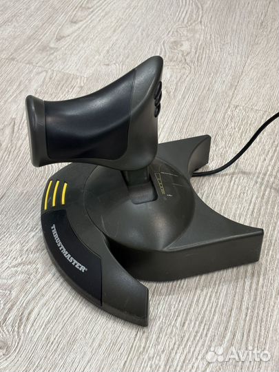 Джойстик для авиасимуляторов Thrustmaster